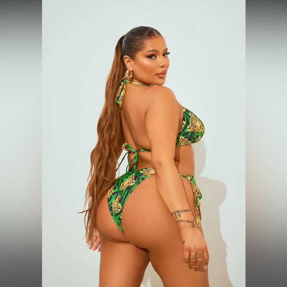 Bikini Set 💚🐆 - Picture 3 of 5